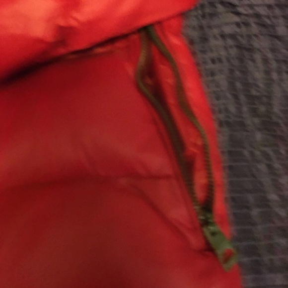 Guess bubble jacket - Picture 3 of 9